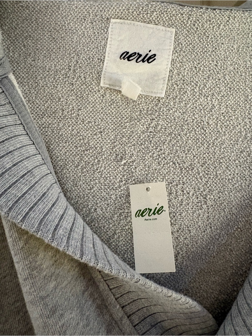 Aerie Light Gray V-Neck Hooded Sweater NWT Size XXL - Picture 4 of 6